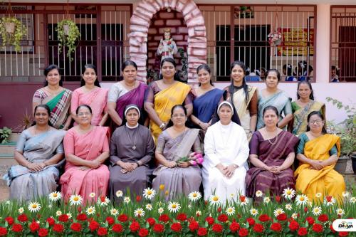 STAFF PHOTO 2025-26 (2)